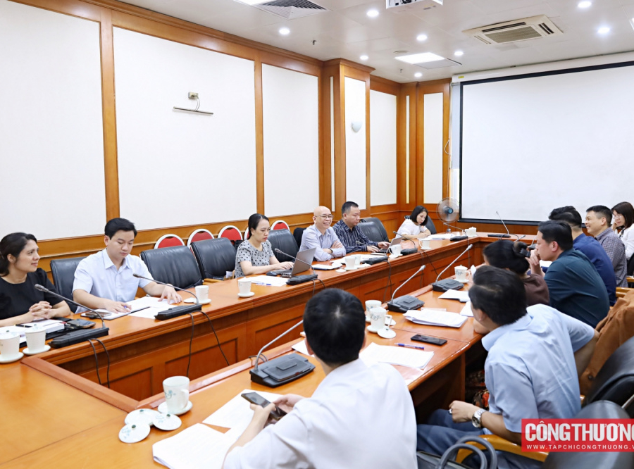 Đẩy mạnh chuyển đổi số và chuyển đổi xanh: “Đòn bẩy” hiện đại hóa ngành logistics Việt Nam
